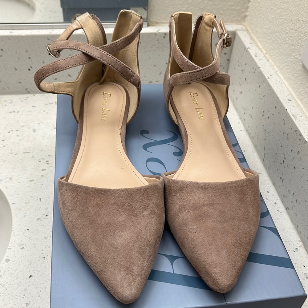 Essex Lane Womens Suede Flats size 9